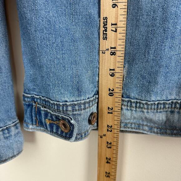 Old Navy Distressed Denim Jacket Womens L Classic Jean Washed Layer Rodeo Boho - Picture 7 of 9